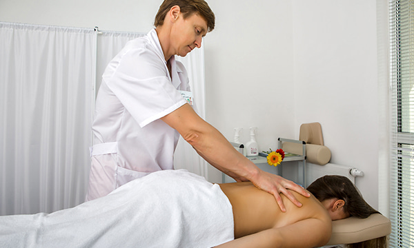 Лечебный массаж спины